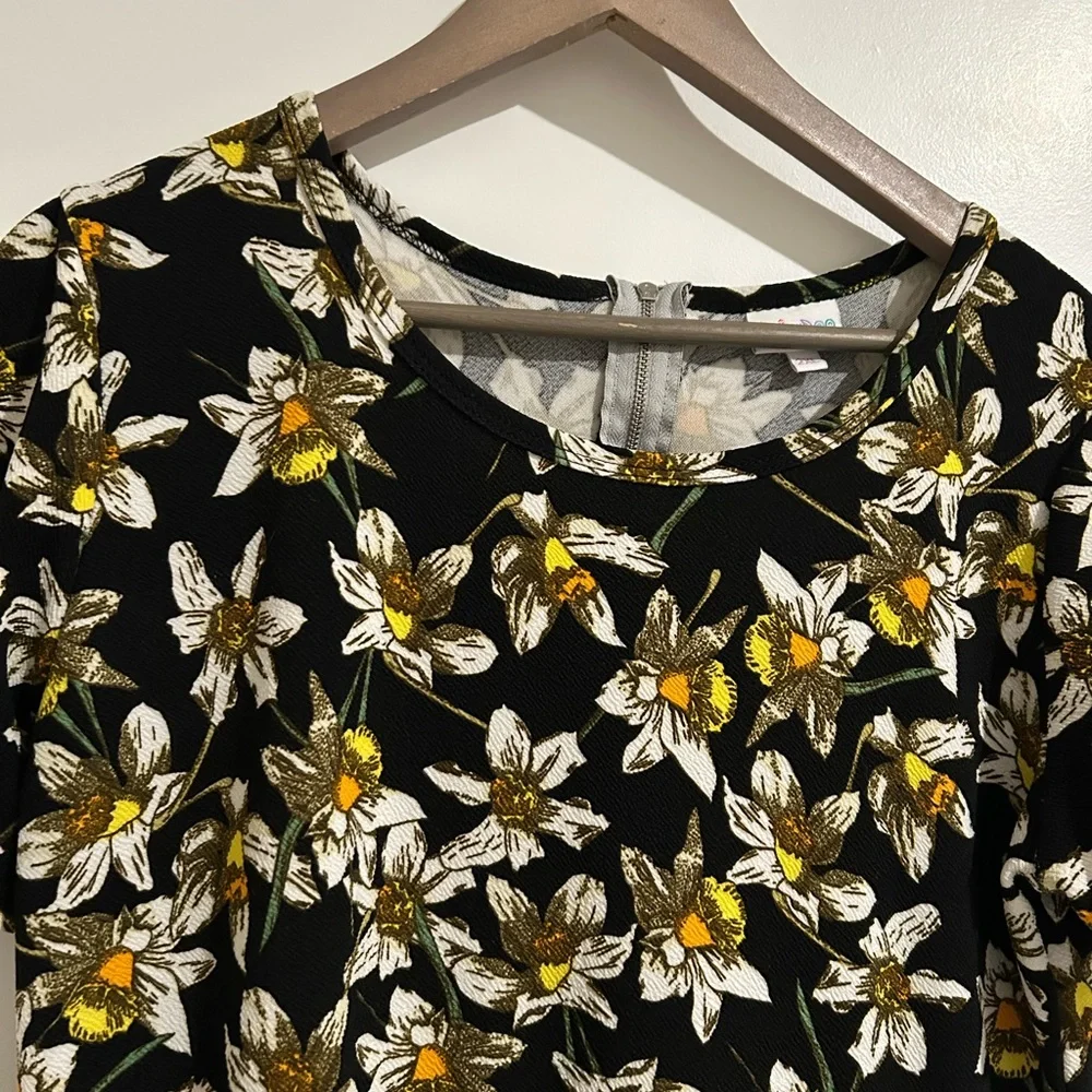 Lularoe Daffodil Dress Yellow on Black Size 2XL